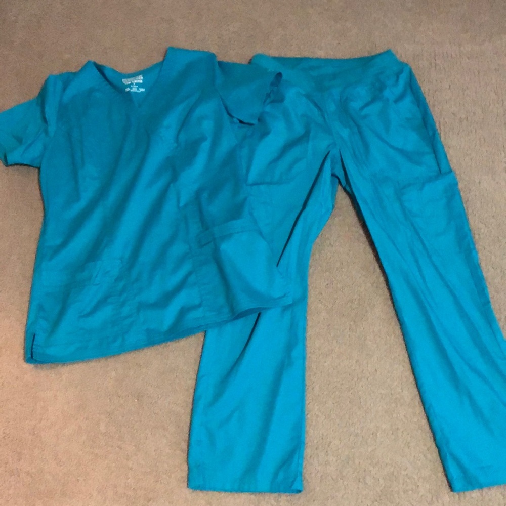 Cherokee scrubs, top & bottom
